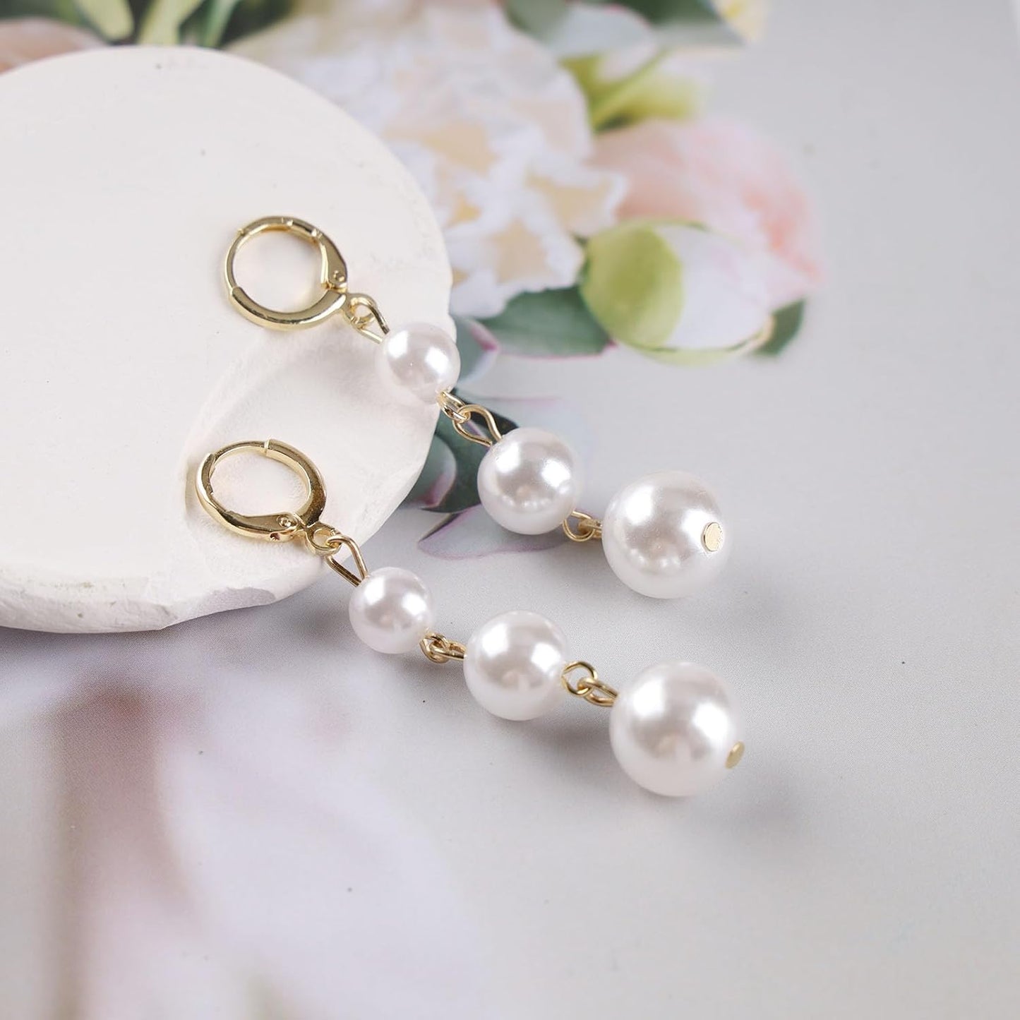 Vintage Pearl Drop Earrings Gold Long Tassel Pearl Earrings Pearl Chain Dangle Earrings Pearl Huggie Hoop Earrings Jewelry for Women